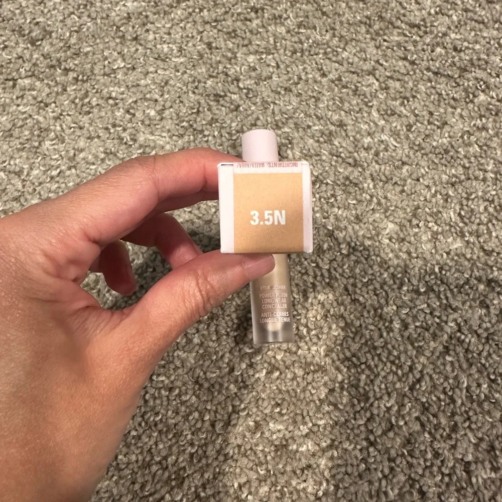 Kylie Cosmetics Power Plush Concealer- 3.5N
